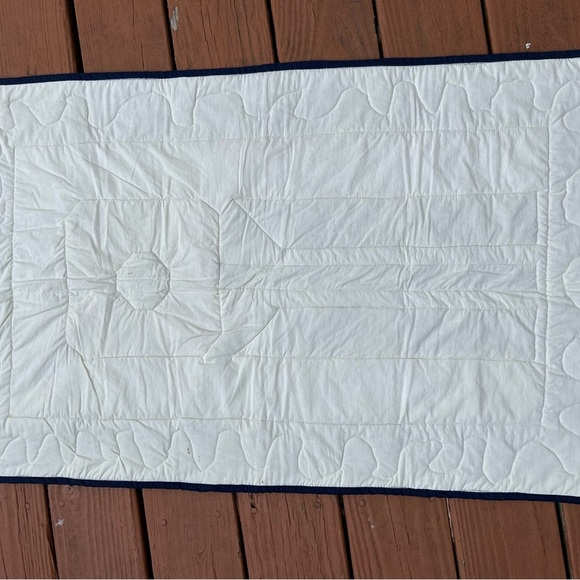 Handmade Quilted Wall Hanging with Floral Design - Picture 4 of 7